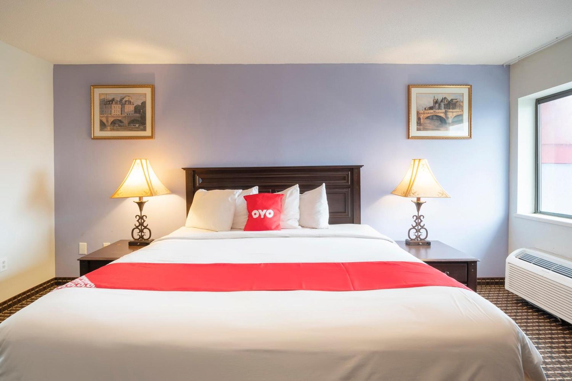 Oyo Townhouse Houston Airport North Hotel ภายนอก รูปภาพ
