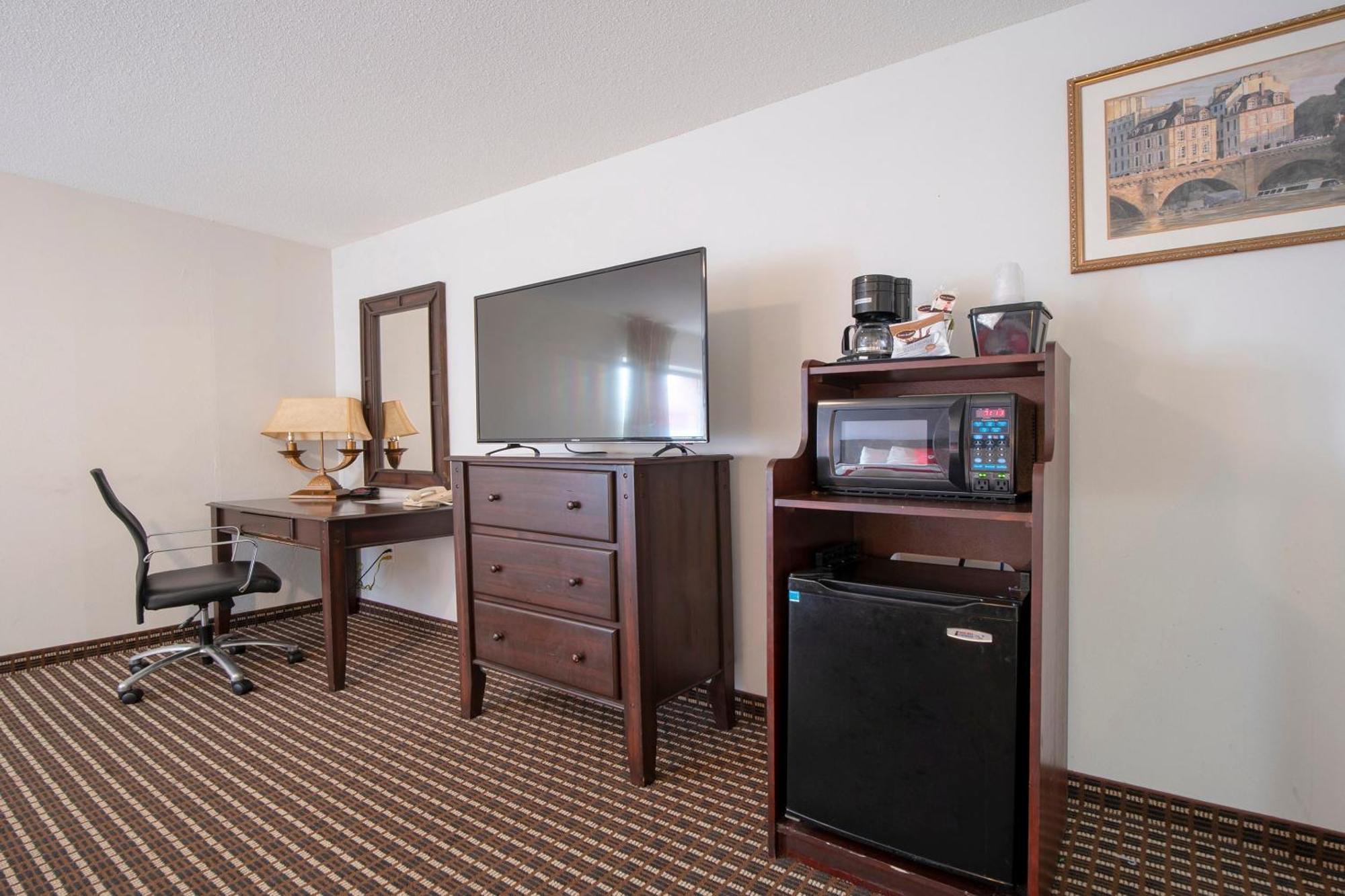 Oyo Townhouse Houston Airport North Hotel ภายนอก รูปภาพ