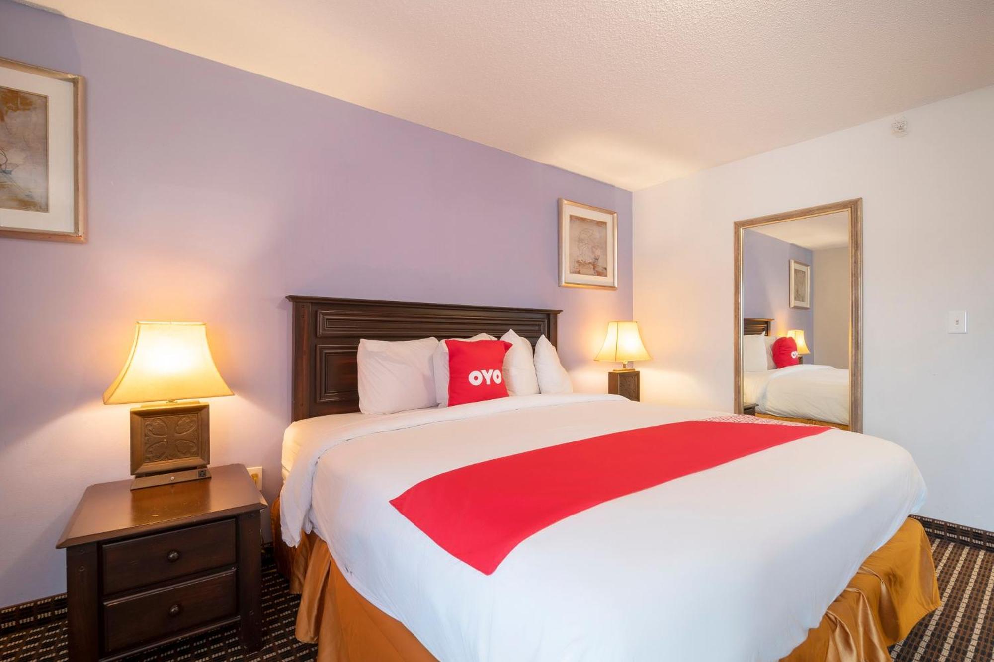 Oyo Townhouse Houston Airport North Hotel ภายนอก รูปภาพ