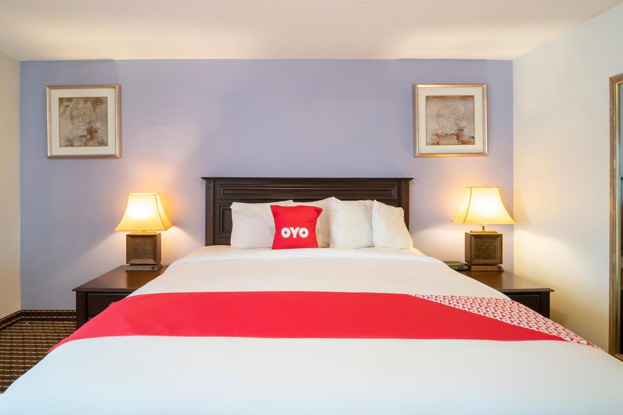 Oyo Townhouse Houston Airport North Hotel ภายนอก รูปภาพ