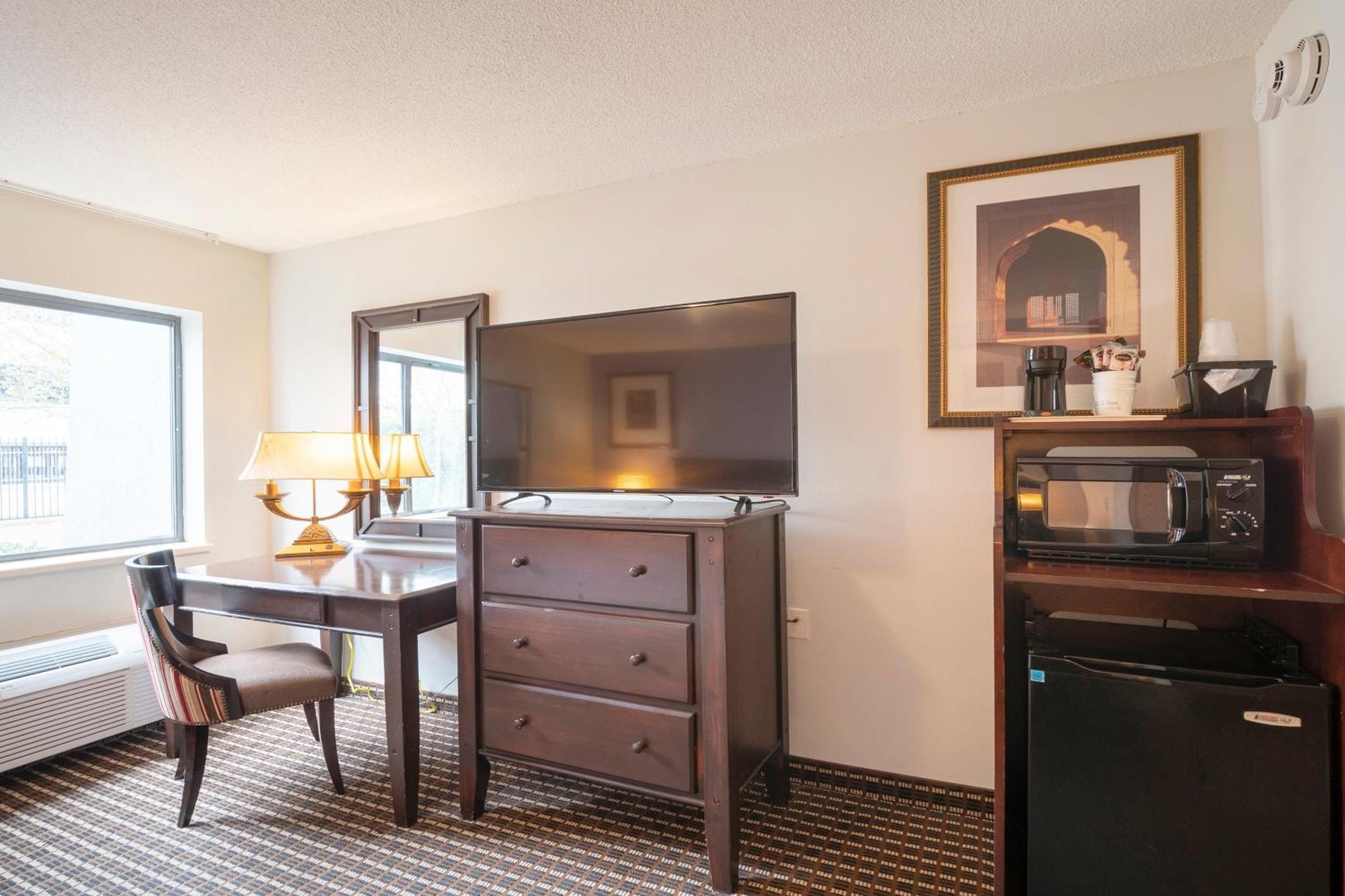 Oyo Townhouse Houston Airport North Hotel ภายนอก รูปภาพ
