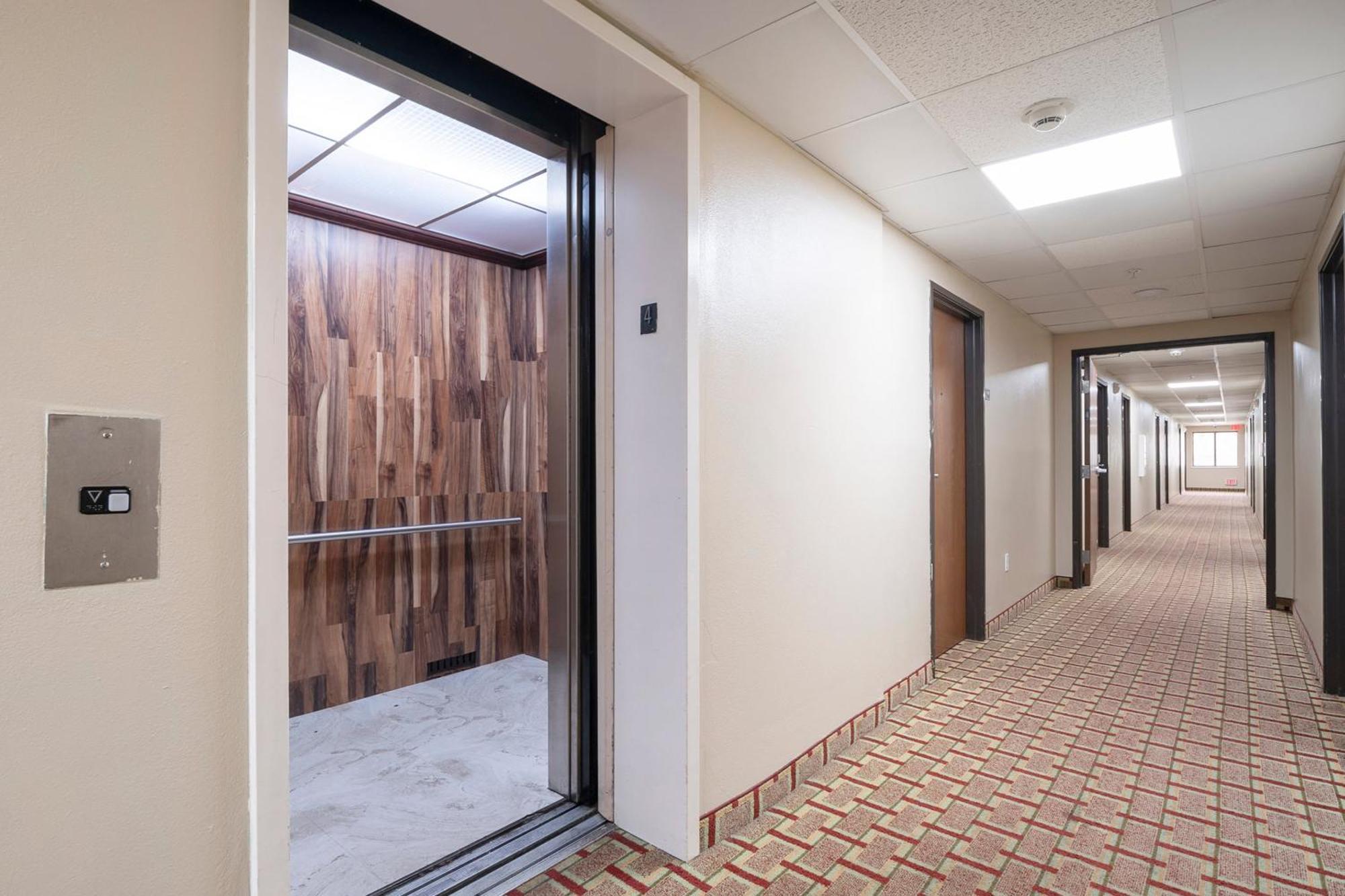 Oyo Townhouse Houston Airport North Hotel ภายนอก รูปภาพ