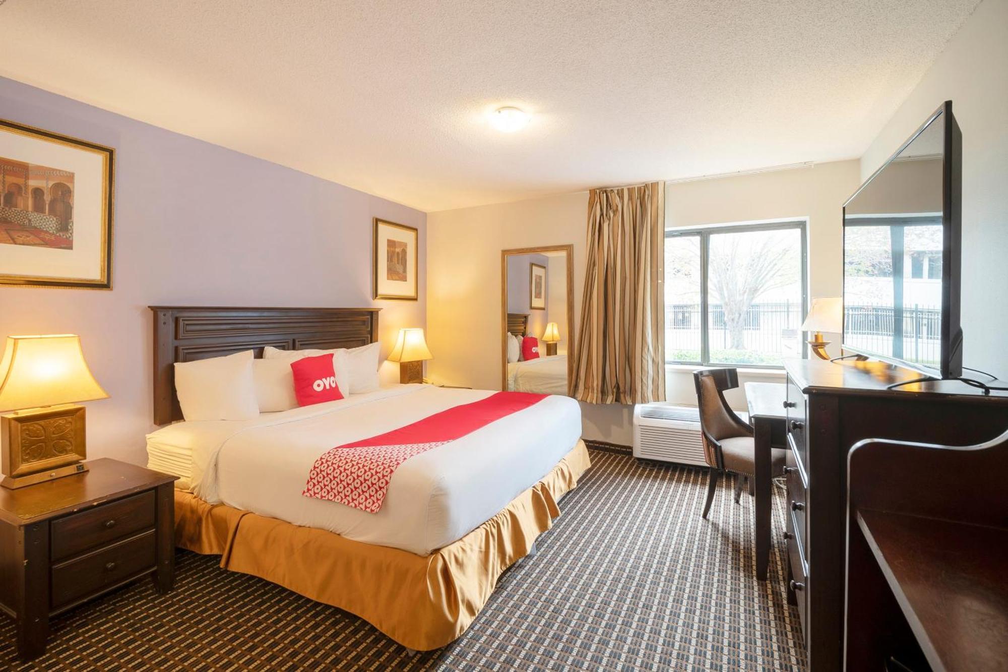 Oyo Townhouse Houston Airport North Hotel ภายนอก รูปภาพ